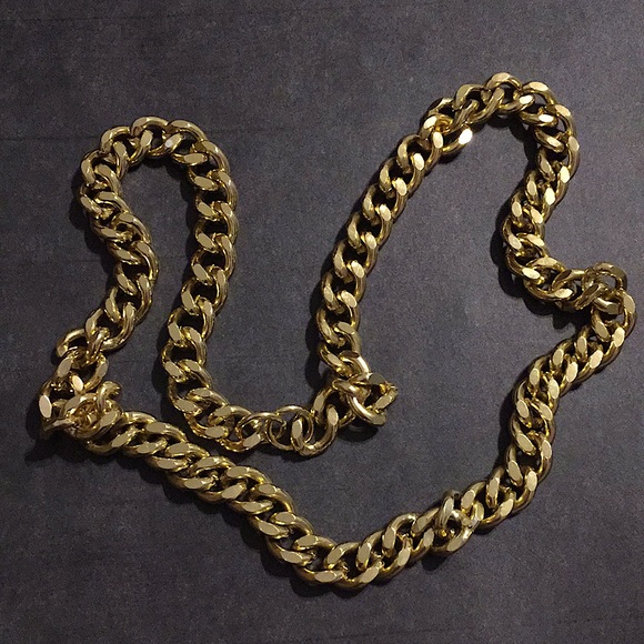 Jewelry - Thick gold chain necklace